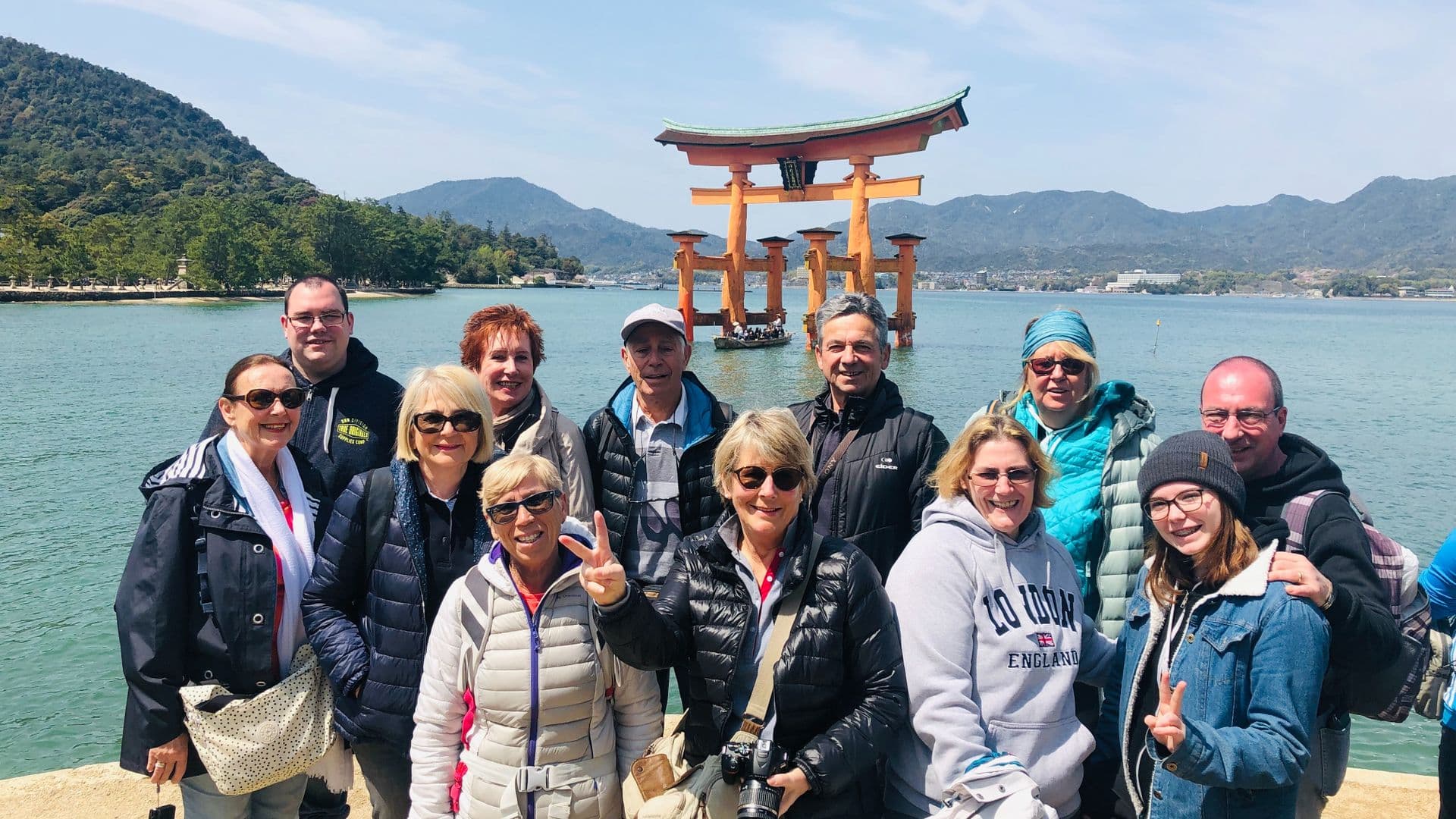 Japaventura 16.9 - Floating Torii