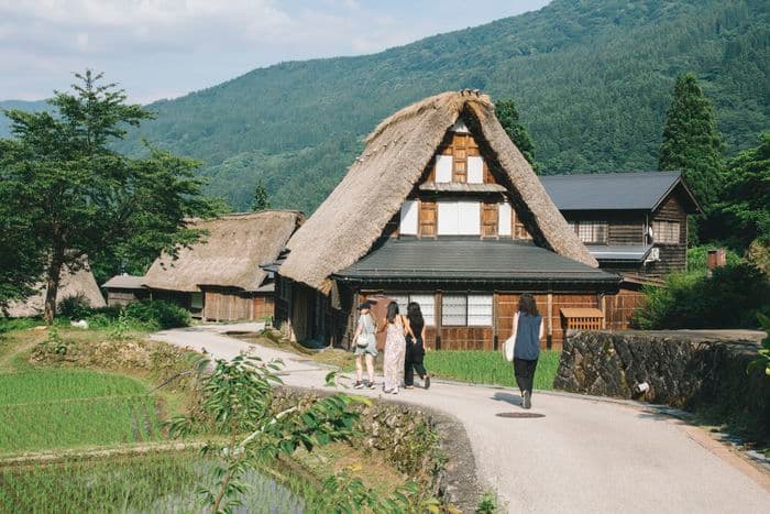 Ainokura
