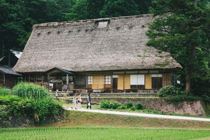 Ainokura