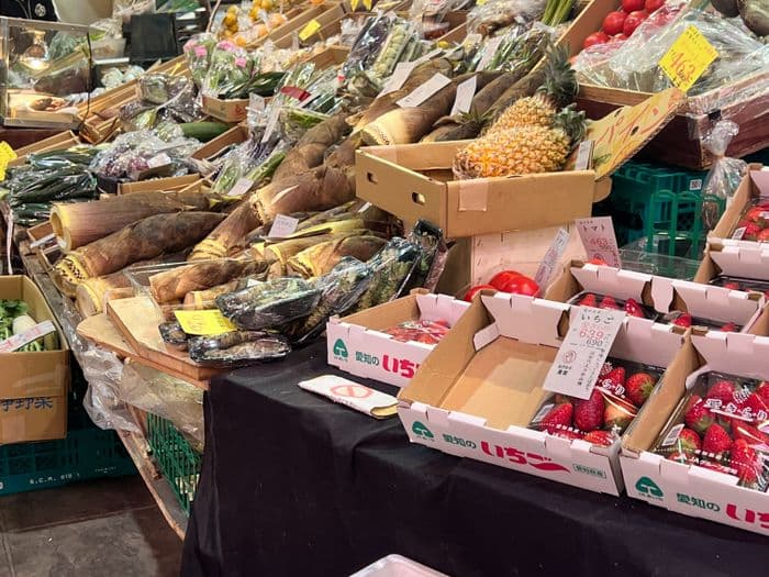 Omicho market