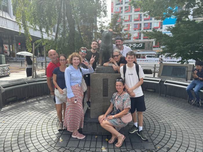 Hachiko und die Berühmte Shibuya Kreuzung